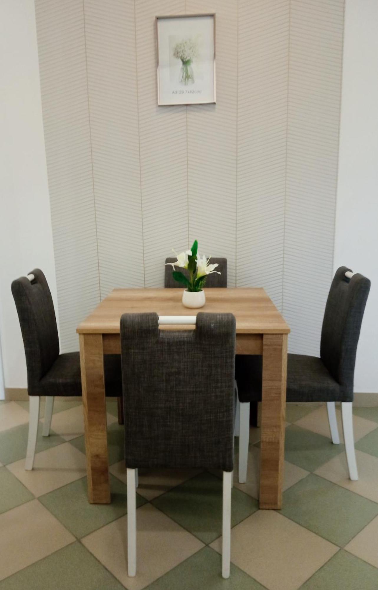 Easy Check In Apartments 021 Vladika Нови-Сад Экстерьер фото
