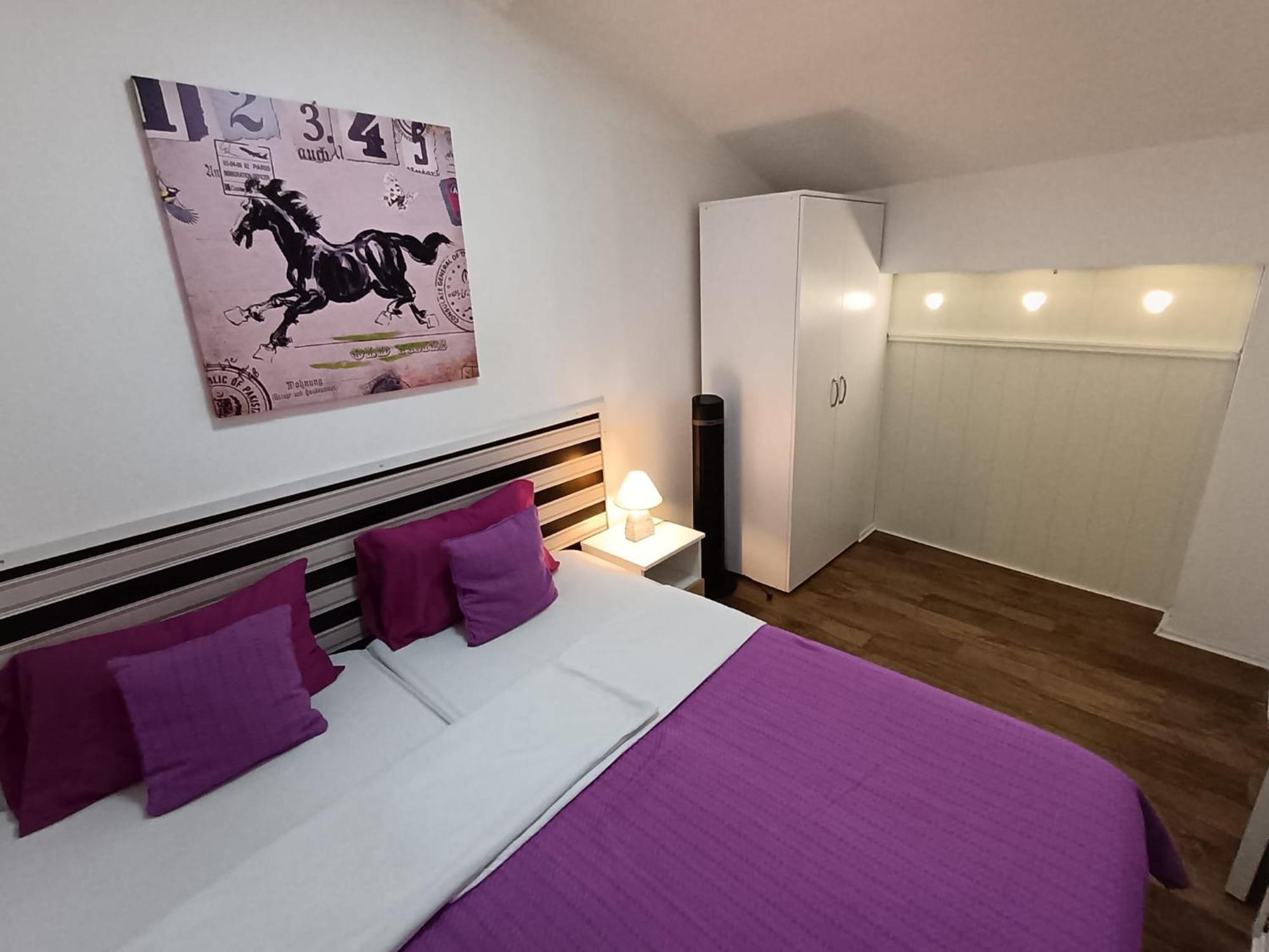 Easy Check In Apartments 021 Vladika Нови-Сад Экстерьер фото
