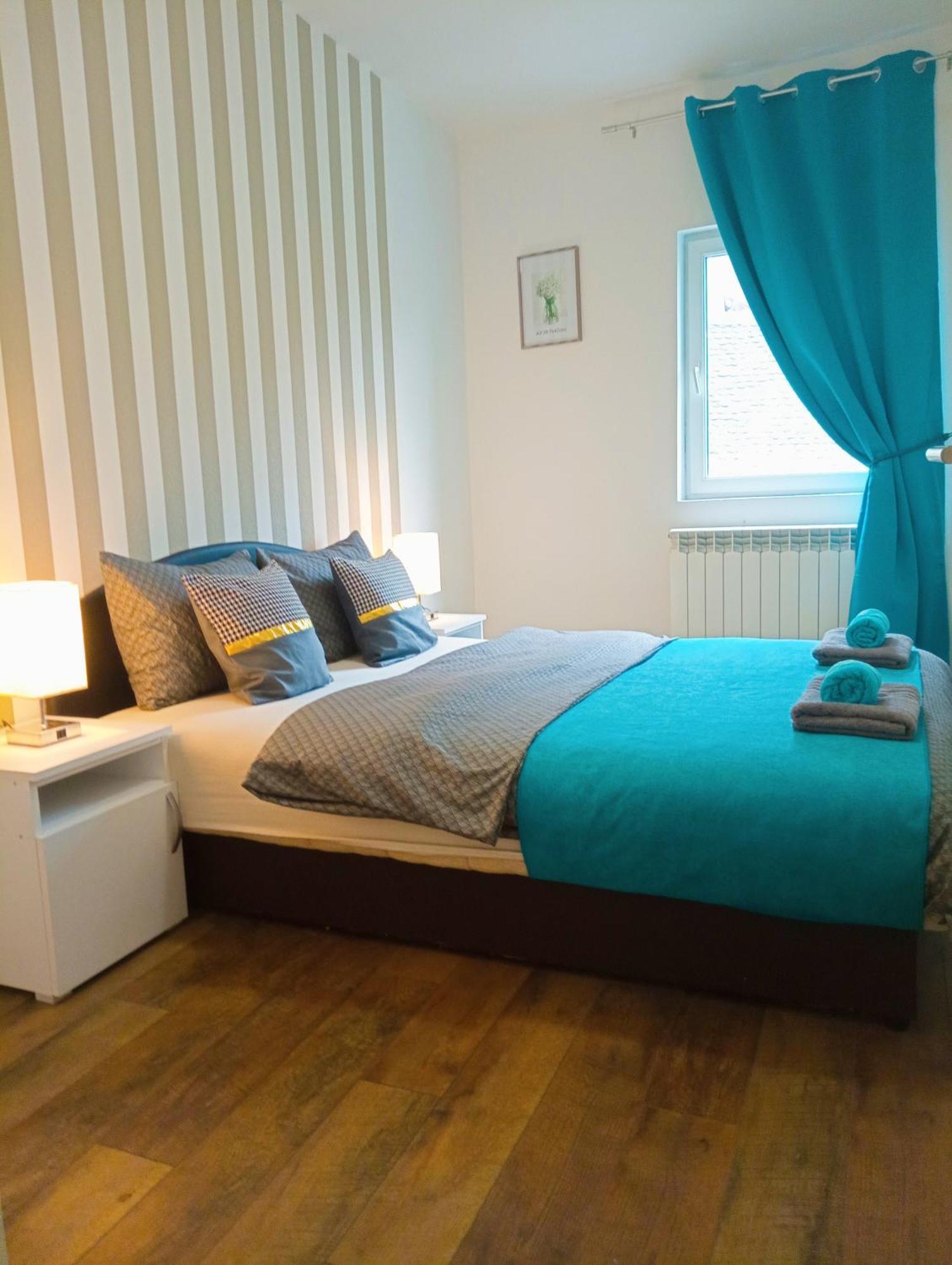 Easy Check In Apartments 021 Vladika Нови-Сад Экстерьер фото