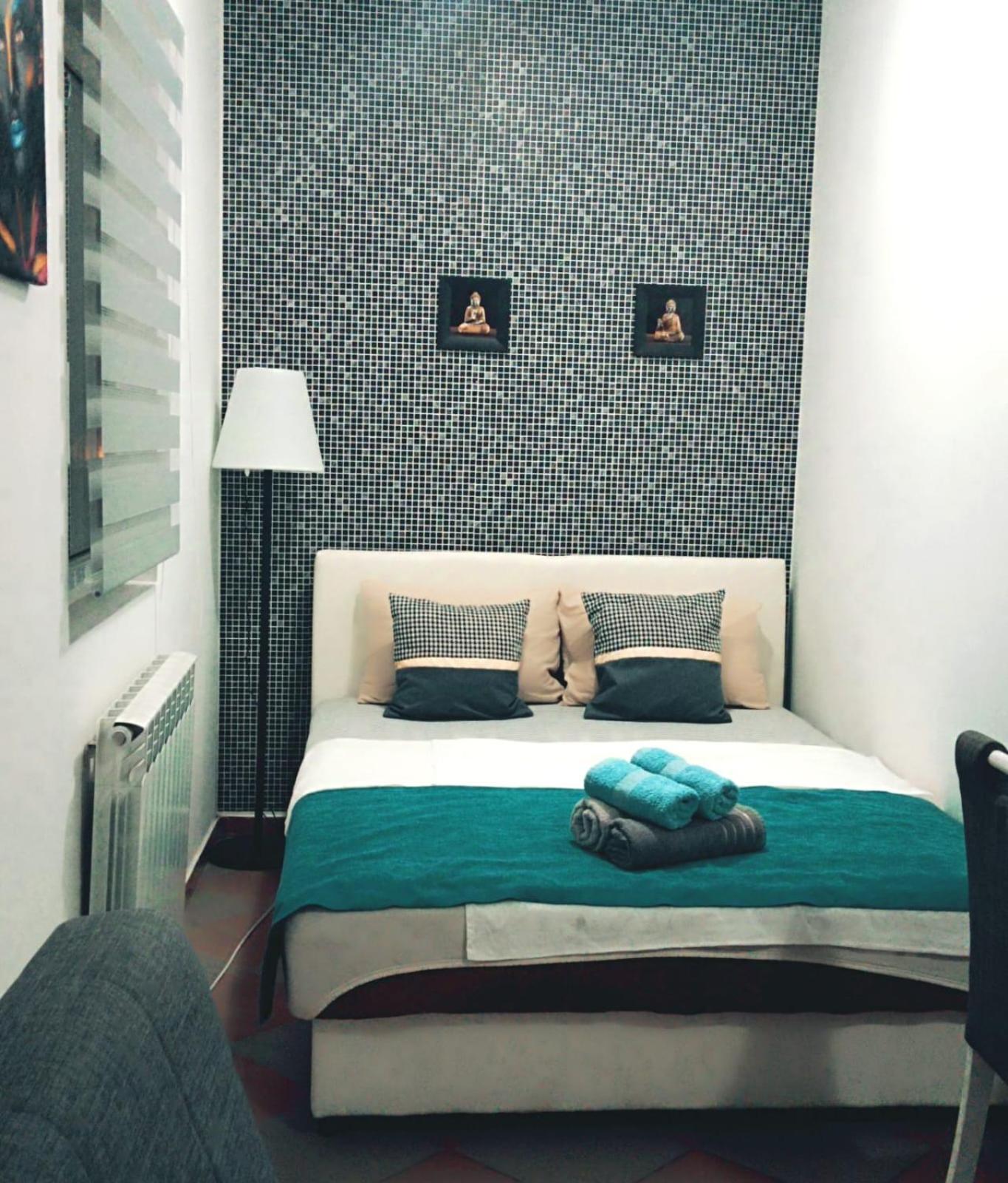 Easy Check In Apartments 021 Vladika Нови-Сад Экстерьер фото